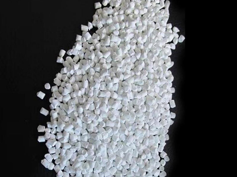 GQ-601  PE專(zhuān)用阻燃母粒